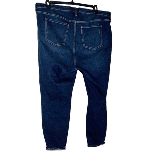 TORRID-FEEL the fit sky high skinny jeans pants. Slightly distressed. Size 22S - Picture 4 of 6